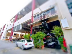 Ubi Biz-hub (D14), Retail #503859941